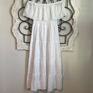 NATION AK OUTFITTERS 100% COTTON EYELET MAXI DRESS WHITE SIZE SMALL